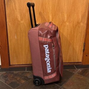 Patagonia Black Hole Wheeled Duffel 40L